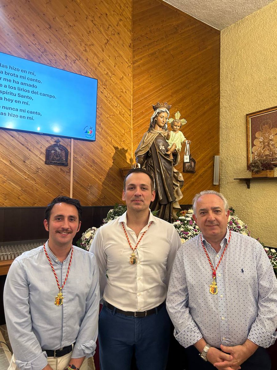AJMesaGarrido's tweet image. Ayer celebramos en Perales del Río la Virgen del Carmen, en la Misa y posterior procesión por las calles del barrio.
Un año más compartiendo devoción y tradición con los vecinos de Perales en esta fecha tan arraigada.