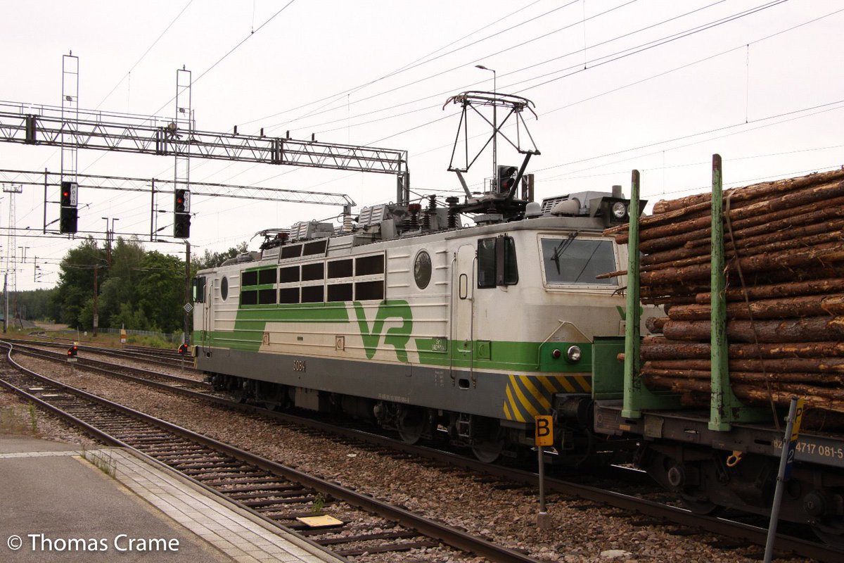 P010 and P011 at Kouvola (Submitted by Tom Crame)
#SignalOfTheDay