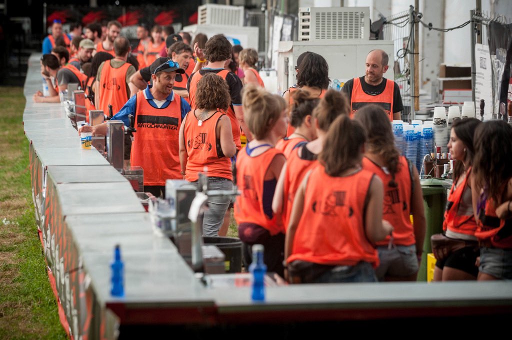 🙋🏼‍♀️ Zu! bai zu!!! Ezin estekoa zara‼️

🦺 Jantzi petoa eta egin txanda Hatortxu Rock-en! 

✍🏼 Eman izena gure app-an edo hatortxurock.eus/txandak en.

#auzolana #jantzipetoa #agurhatortxu #htx30