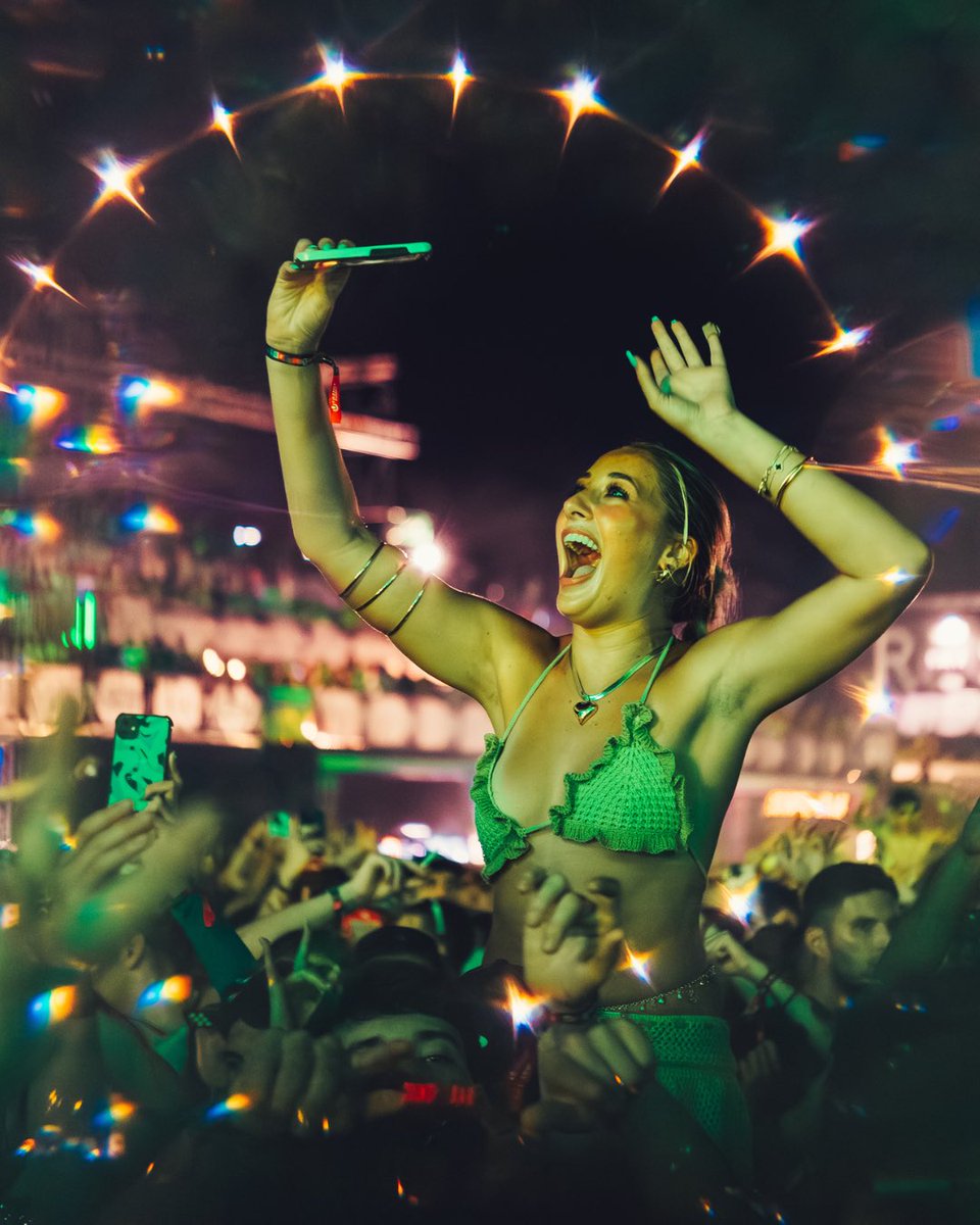 UltraEurope's tweet image. Sparkling seas by day, electric beats by night. 🌊 Croatia is your summer playground, come for the views, stay for the vibe. 🌴 #croatiafulloflife @Croatia_hr
