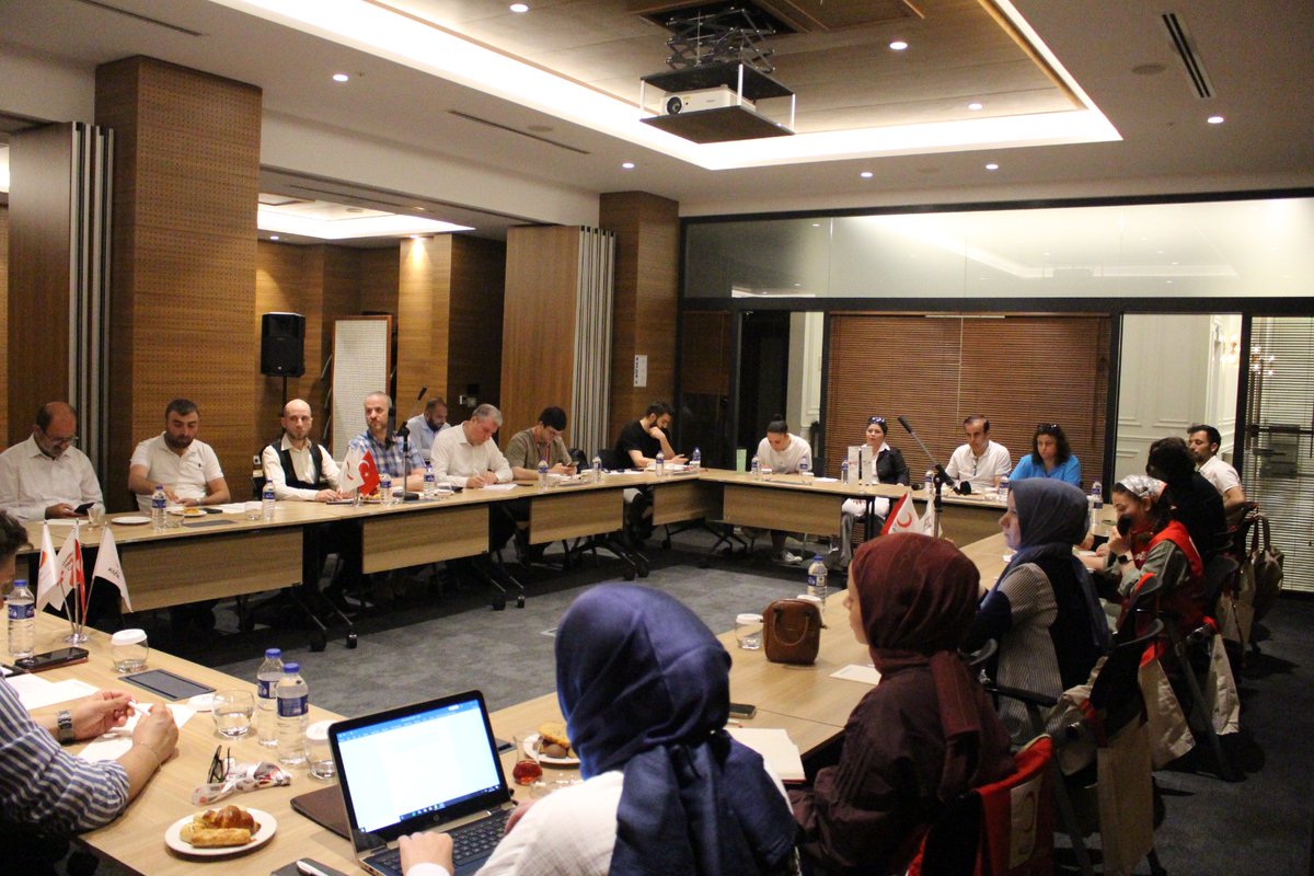 #İstanbul Anadolu Yakası Toplum Merkezi olarak, MHPSS (Ruh Sağlığı ve Psikososyal Destek) Programımız kapsamında, göçmen toplulukların onurlu geri dönüş sürecini desteklemek için, Danışma Kurulu Toplantısına ev sahipliği yaptık.