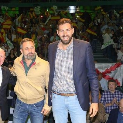 La Vanguardia ha censurado y eliminado el texto en el que explicaba que el dirigente ultraderechista de VOX, José Ángel Antelo, canterano del Real Madrid, fue expulsado de las categorías inferiores de la selección española por indisciplina y abusos a compañeros de vestuario.