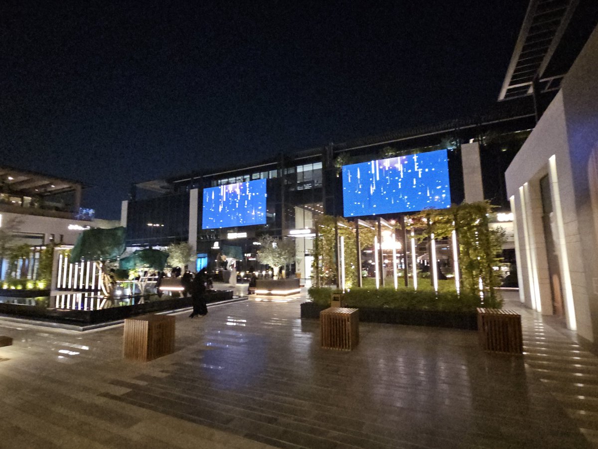 Gundam_Saudi's tweet image. A new courtyard close to #EWC , nice place for a coffee meetup.