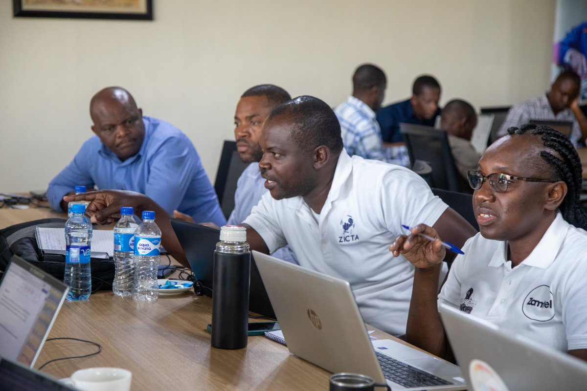 ilolusaka's tweet image. 🗣️“Validating these draft accessibility guidelines is a big step in turning legal obligations into everyday action shaping how we build, plan, communicate & include, from village schools to city airports.”
— Mr. Jakopo, Siavonga District Commissioner 🇿🇲
♿#AccessibilityMatters