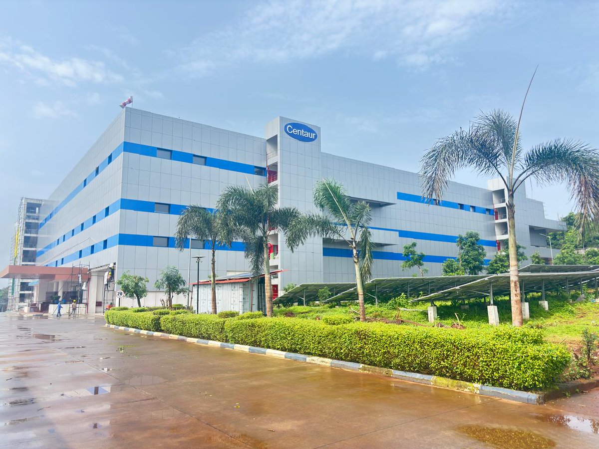Centaur_pharma's tweet photo. The new look of our USFDA-approved plant in Tuem, Goa.
The plant reflects the highest international quality and standards.
Along with formulations for the US and Europe, it also produces products for Indian patients (e.g., Sinarest and Metoz).
#USFDAApproved #GlobalStandards https://t.co/jj7Q2oWZNx