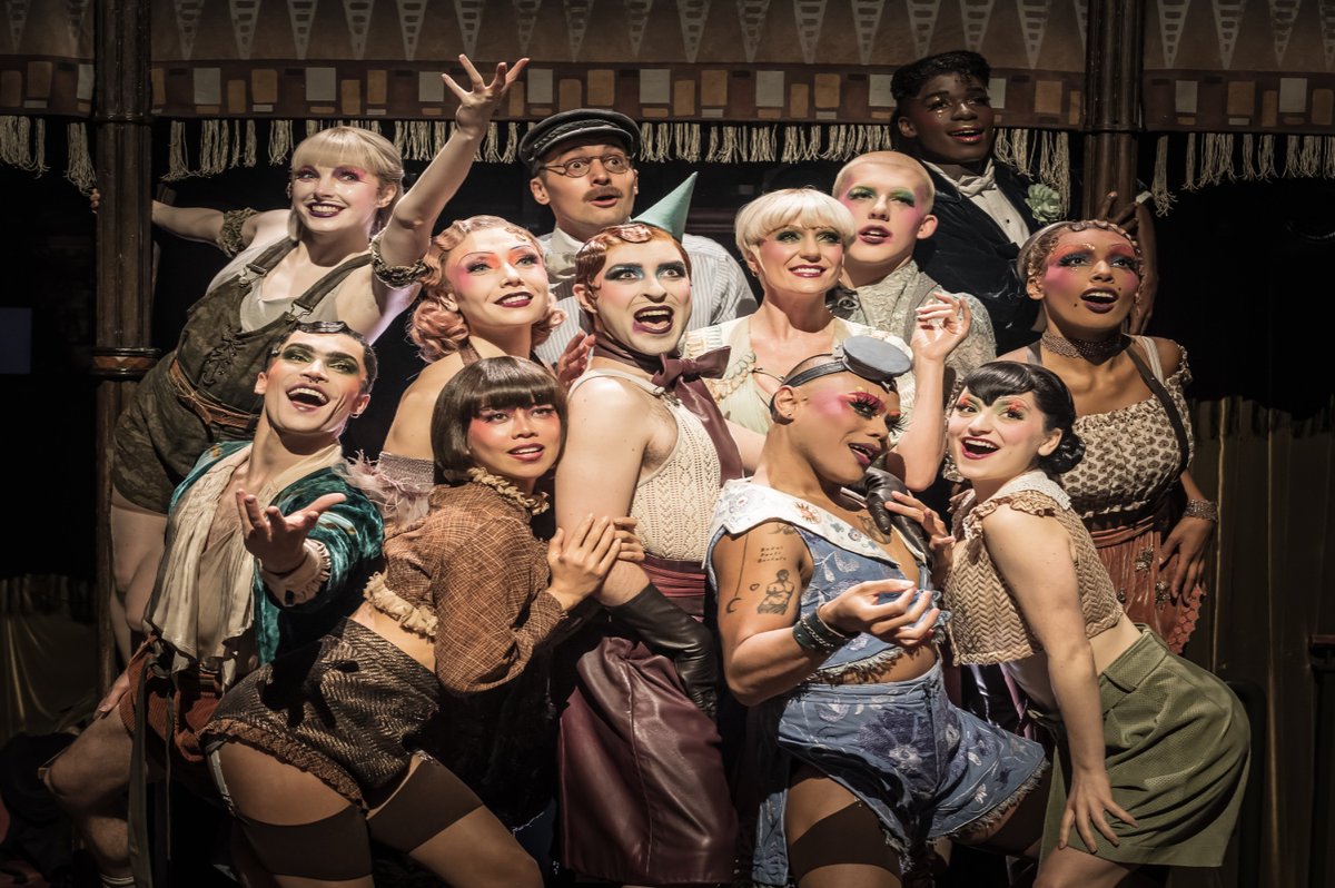 LondonPlanner's tweet photo. Come hear the music play... Welcome to the Kit Kat Club. Home to an intimate and electrifying production of Cabaret. This is Berlin. Relax. Loosen up. Be yourself. 
London's hottest ticket at the Playhouse Theatre, stars Hannah Dodd (Bridgerton) and Rob Madge (My Son’s a Queer) until 20 September🎭
https://t.co/dxF16SytL5