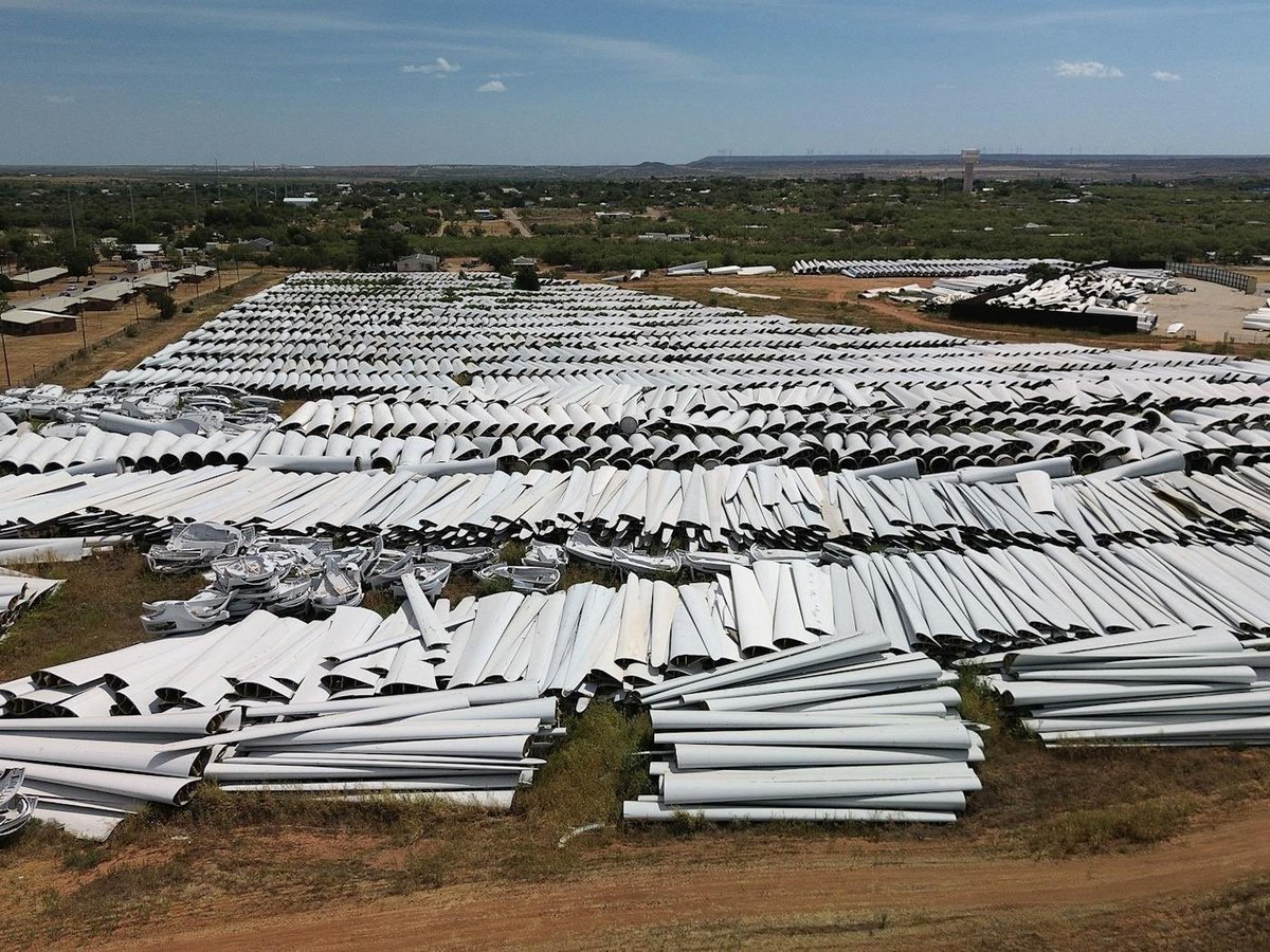 Every 15-20 years upon their replacement, the world accumulates and hides more and more of these windmill blades. 

Hit ♥️ if you want this trash to stop