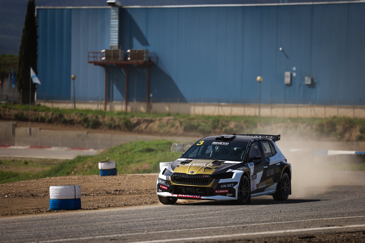 6⃣ ganadores diferentes
5⃣ equipos vencedores
4⃣ categorías
3⃣ pruebas celebradas
2⃣ más que quedan por celebrar
1⃣ CAMPEÓN por categoría

Terminamos la primera parte del 2025 del #CERXLoterías con sus triunfadores 🏆

🔜 Montalegre &amp; Motorland Aragón

#CERX #Rallycross