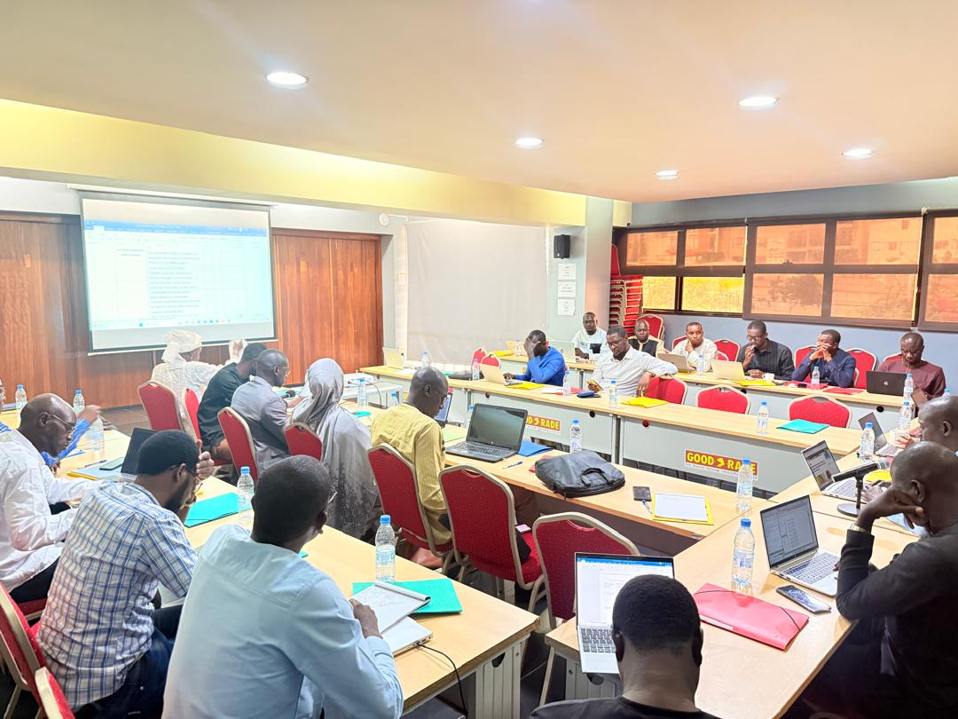 DDgtss's tweet photo. Le MTERI organise, à travers la DSST et en collaboration avec le Bureau International du Travail – BIT DAKAR, un atelier d’élaboration d’un guide d’inspection en (SST).
https://t.co/FmM3AVtm3K https://t.co/4gifeE8FEl