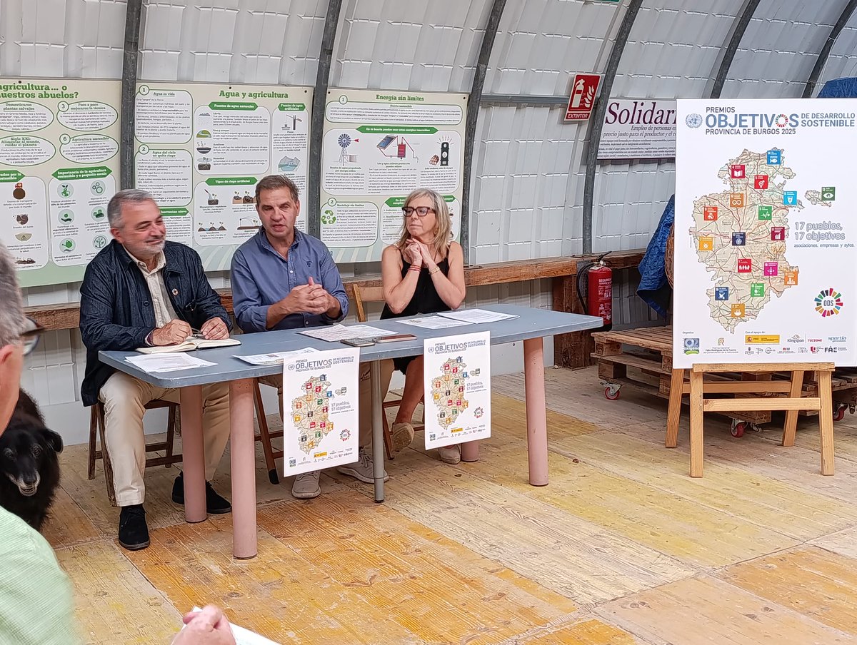 FAEBurgos's tweet image. 🤝 Impulsamos los Premios ODS 2025, iniciativa de @fundacionO2  con respaldo del 
@mitecogob  y de la @Burgos_Gob  

Reconocen a empresas y entidades rurales de #Burgos comprometidas con la #Agenda2030.

📄 Bases: url.faeburgos.org/NpGze 

 #FAEsiempreatulado #PremiosODS2025