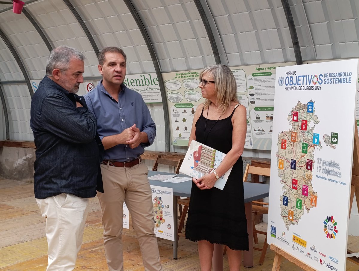 FAEBurgos's tweet image. 🤝 Impulsamos los Premios ODS 2025, iniciativa de @fundacionO2  con respaldo del 
@mitecogob  y de la @Burgos_Gob  

Reconocen a empresas y entidades rurales de #Burgos comprometidas con la #Agenda2030.

📄 Bases: url.faeburgos.org/NpGze 

 #FAEsiempreatulado #PremiosODS2025