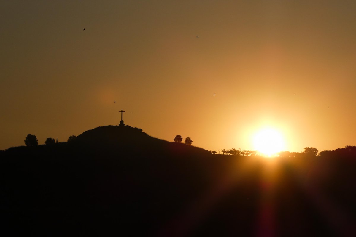 Jordi Prat (@jordiprat2) on Twitter photo Sortida de sol des de Cervera , Tossal de les Forques <a href="/SoniaPapell/">Sònia Papell</a> #ElTemps3Cat <a href="/gemmapuigf/">Gemma Puig Feliu</a> <a href="/TempsCatalunya/">El Temps a Catalunya</a> <a href="/eltemps_rtve/">El Temps</a> <a href="/MeteoMauri/">MeteoMauri</a> <a href="/SergiLoras/">Sergi Loras</a> <a href="/nestor_meteo/">Néstor Gómez</a> <a href="/Turisme_Segarra/">Turisme La Segarra</a> <a href="/SomSegarra/">Som Segarra</a> <a href="/P4Estacions/">Projecte 4 Estacions</a> <a href="/XFreixes/">Xavi Freixes</a> <a href="/climadelleida/">Climadelleida/meteoponent</a> Sortida de sol des de Cervera , Tossal de les Forques <a href="/SoniaPapell/">Sònia Papell</a> #ElTemps3Cat <a href="/gemmapuigf/">Gemma Puig Feliu</a> <a href="/TempsCatalunya/">El Temps a Catalunya</a> <a href="/eltemps_rtve/">El Temps</a> <a href="/MeteoMauri/">MeteoMauri</a> <a href="/SergiLoras/">Sergi Loras</a> <a href="/nestor_meteo/">Néstor Gómez</a> <a href="/Turisme_Segarra/">Turisme La Segarra</a> <a href="/SomSegarra/">Som Segarra</a> <a href="/P4Estacions/">Projecte 4 Estacions</a> <a href="/XFreixes/">Xavi Freixes</a> <a href="/climadelleida/">Climadelleida/meteoponent</a>
