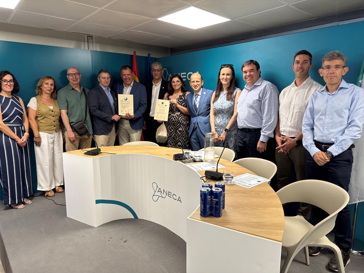 La UCLM afianza su excelencia internacional con la renovación de los sellos de calidad en Informática y Química por parte de la <a href="/ANECAinfo/">ANECA</a> 
uclm.es/noticias/notic…