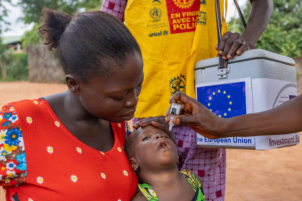 UNICEF Benin (@unicef_benin) on Twitter photo 📣 Le 2ᵉ tour de la campagne de vaccination contre la polio approche ! 💉👶🏾
Grâce au soutien de l'<a href="/UEauBenin/">UE au Bénin</a>, le 1er tour de la campagne a permis de vacciner des milliers d’enfants.
L’Ambassadeur <a href="/StephaneMund/">Stéphane Mund</a> revient ici sur l'engagement de l'UE👇
unicef.org/benin/recits/e… 📣 Le 2ᵉ tour de la campagne de vaccination contre la polio approche ! 💉👶🏾
Grâce au soutien de l'<a href="/UEauBenin/">UE au Bénin</a>, le 1er tour de la campagne a permis de vacciner des milliers d’enfants.
L’Ambassadeur <a href="/StephaneMund/">Stéphane Mund</a> revient ici sur l'engagement de l'UE👇
unicef.org/benin/recits/e…