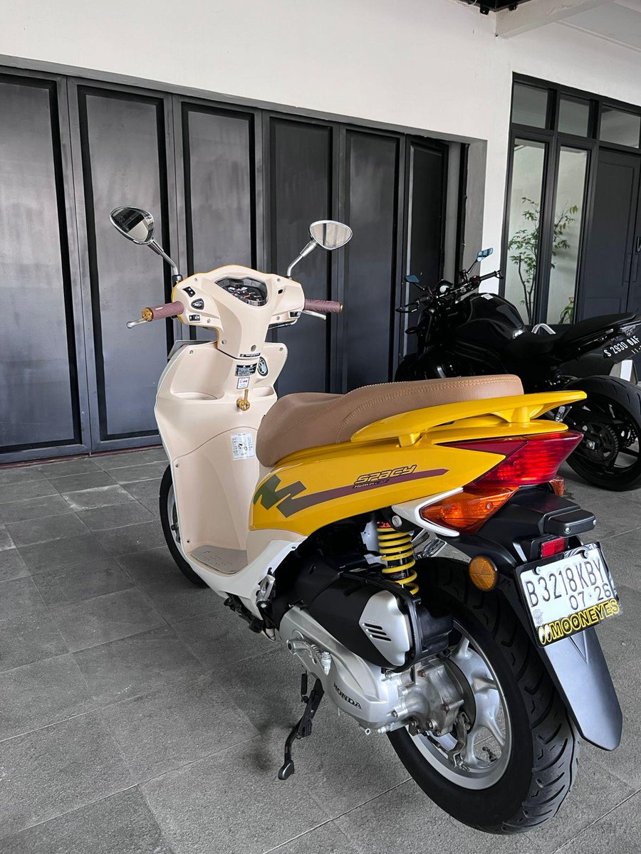 PutraBobby_R's tweet photo. For sale. 
Honda Spacy 
kondisi Terawat
Tahun 2011
dokumen dan surat surat lengkap (STNK + BPKB)
pajak hidup panjang, kaleng panjang https://t.co/NgzgB6Kaf4