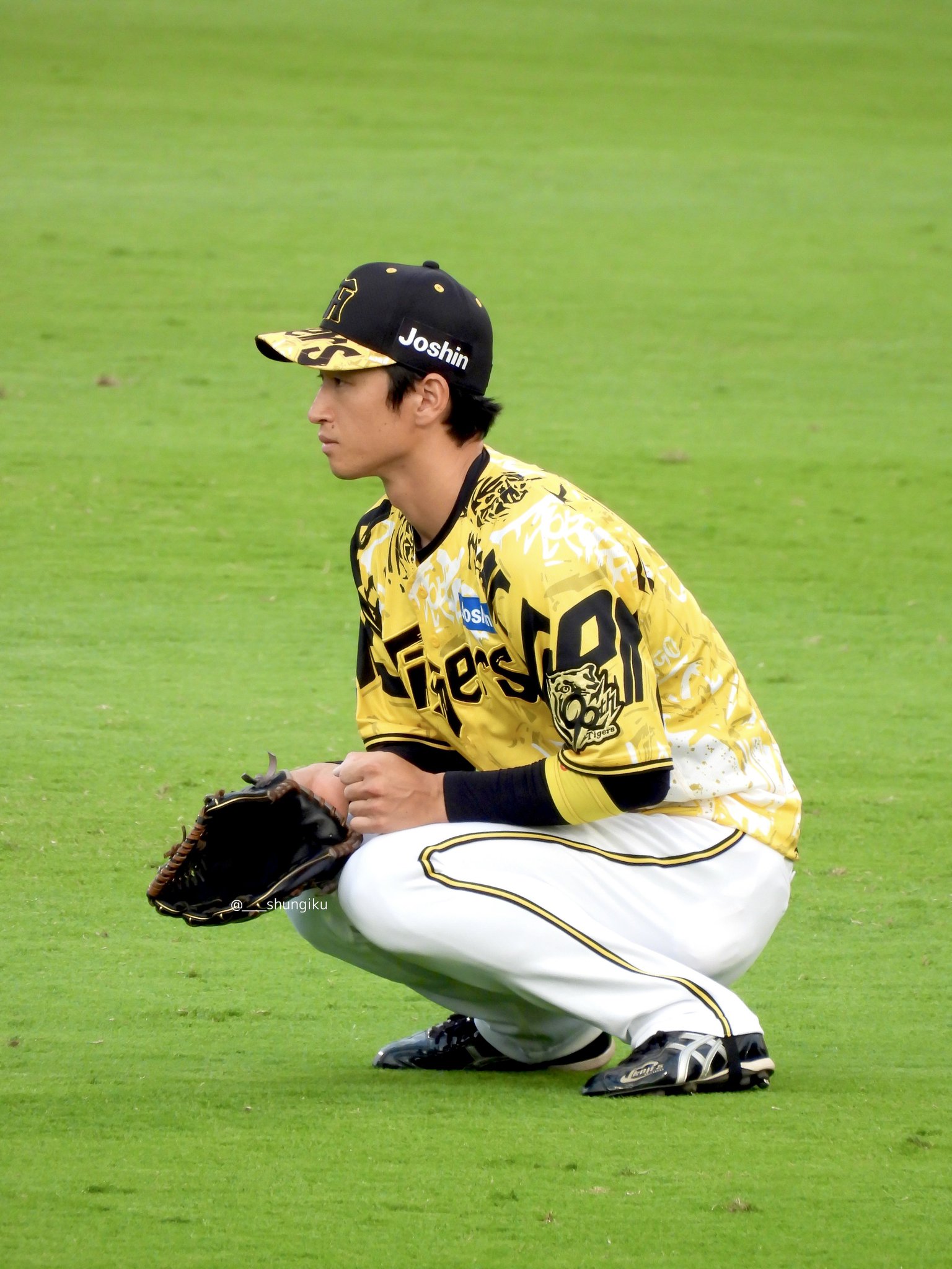 【アニキ6】甲子園100周年記念ボール・近本光司選手 アニキ6様専用】甲子園100周年記念ボール・近本光司選手 - メルカリ