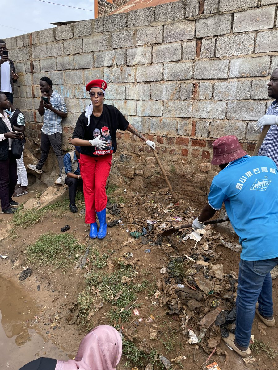 marvinkabugo256 🇺🇬 (@marvinkabugo256) on Twitter photo Earlier today <a href="/NinarozMusic/">Ninarozofficial</a> celebrated her birthday in the Ghettos of mutundwe in a special way Earlier today <a href="/NinarozMusic/">Ninarozofficial</a> celebrated her birthday in the Ghettos of mutundwe in a special way