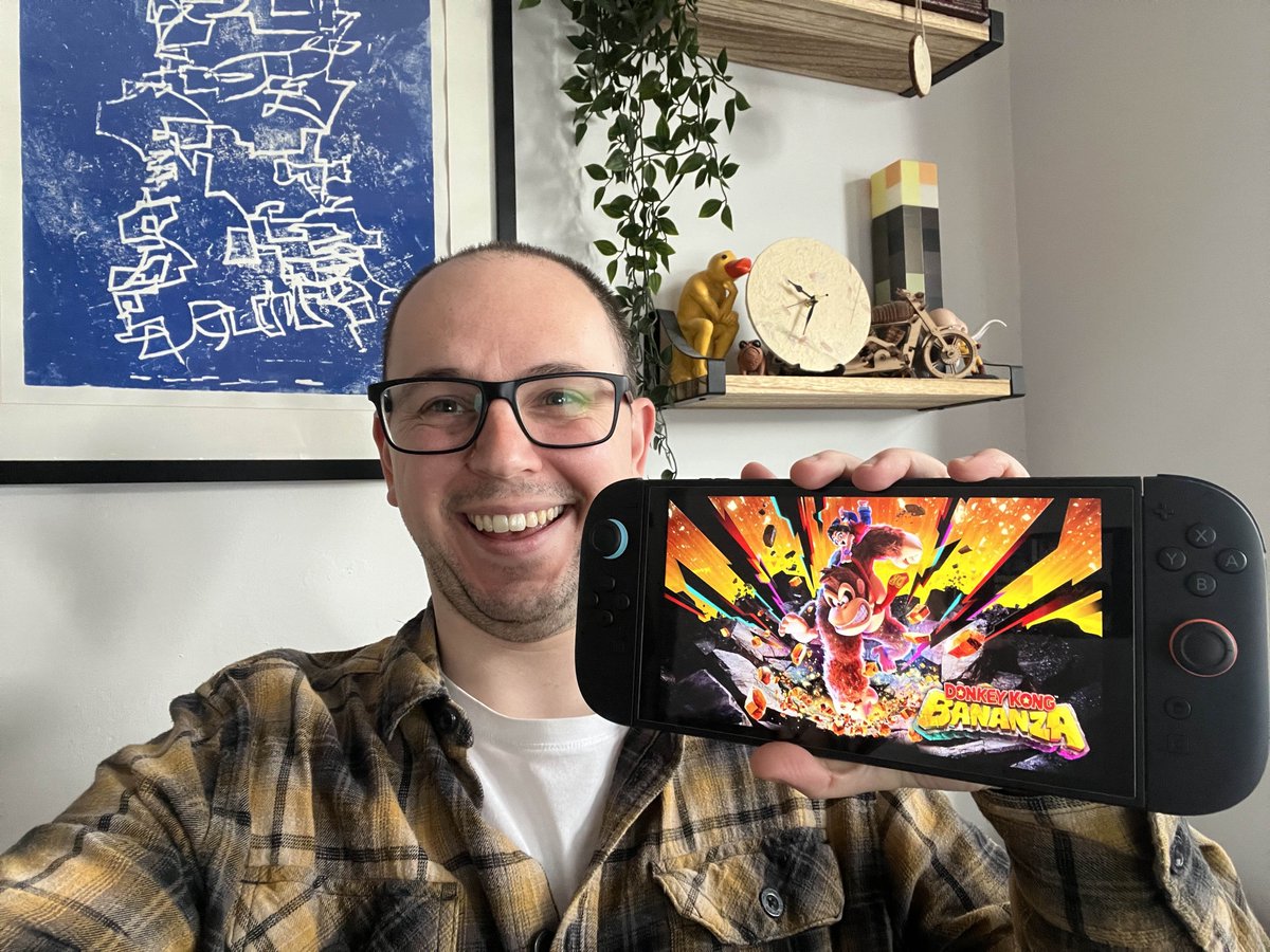 Kuoda's tweet image. It's #DonkeyKongBananza release day today, and Kuoda's Declan already has it installed!
How many of you have a Nintendo Switch 2 already? And do you plan to play Donkey Kong? 🐒🎮