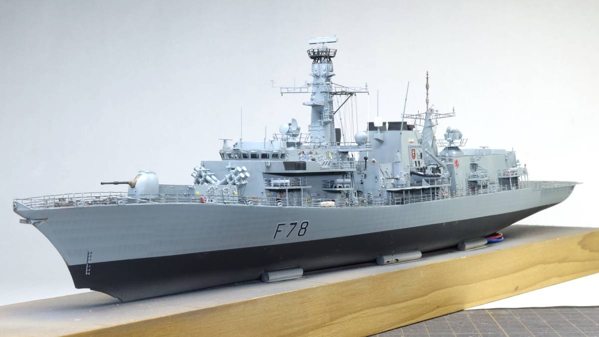 Tobiiro2's tweet image. TRUMPETER 1/350
HMS TYPE23 Frigate - Kent (F78)
(2/6)
本作の制作にあたっては、偽ジョンブル氏@fake_johnbull から、ご自身が撮影された23型の多数の写真を提供していただきました。
ありがとうございました😊