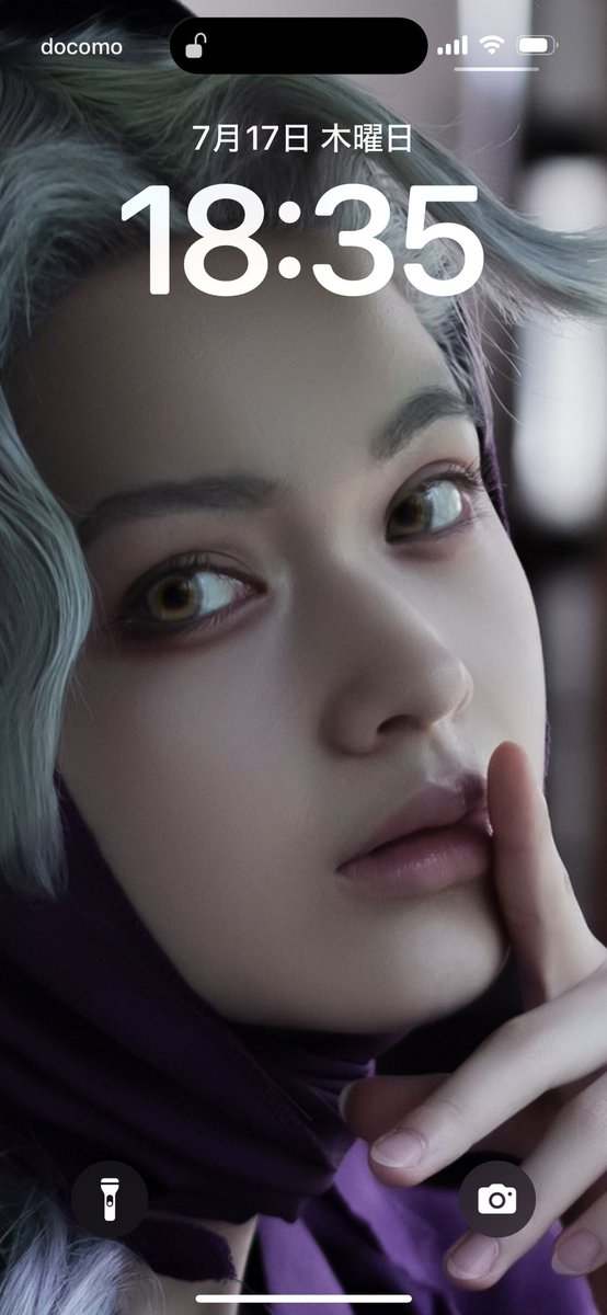 待ち受けにちた♡
睫毛一本一本まで楽しめるコスプレが大好き