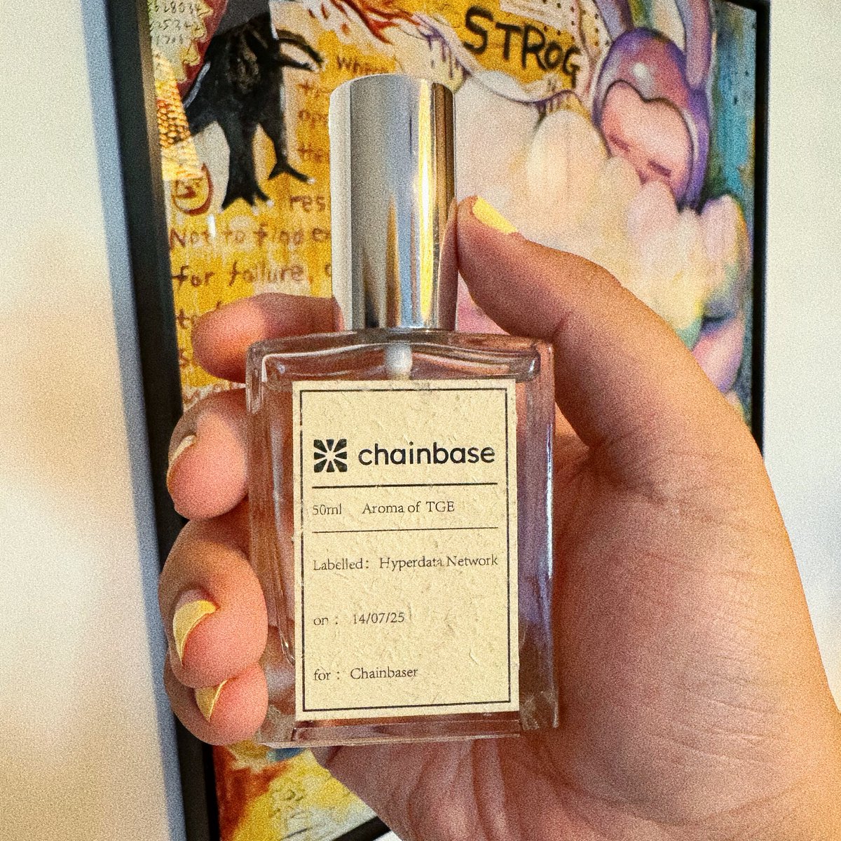 我宣布这是收到过最喜欢的项目方周边
<a href="/ChainbaseHQ/">Chainbase (💜,💛)</a> 继续冲！
<a href="/Renee7eth/">佳瑞Renée (💜,💛)</a> 老师审美太绝了，希望这样的周边能多来点哈哈哈哈哈