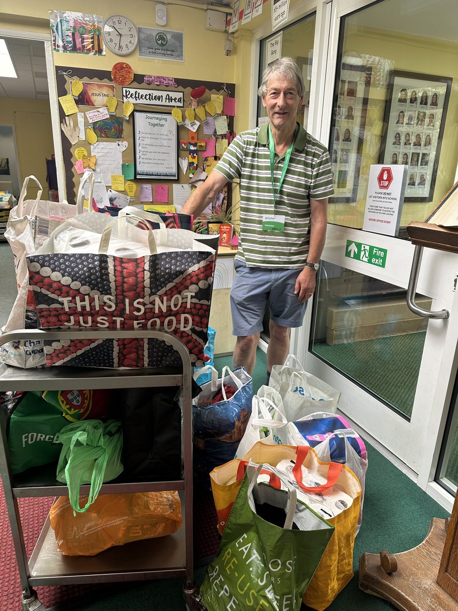 Maria Constantinou (@mariaconst_) on Twitter photo With love from St. Mary’s School in East Barnet - Thank you <a href="/BarnetFoodbank/">Chipping Barnet Foodbank</a> for serving some of the most vulnerable members of our community. We hope that our donations help ❤️ With love from St. Mary’s School in East Barnet - Thank you <a href="/BarnetFoodbank/">Chipping Barnet Foodbank</a> for serving some of the most vulnerable members of our community. We hope that our donations help ❤️