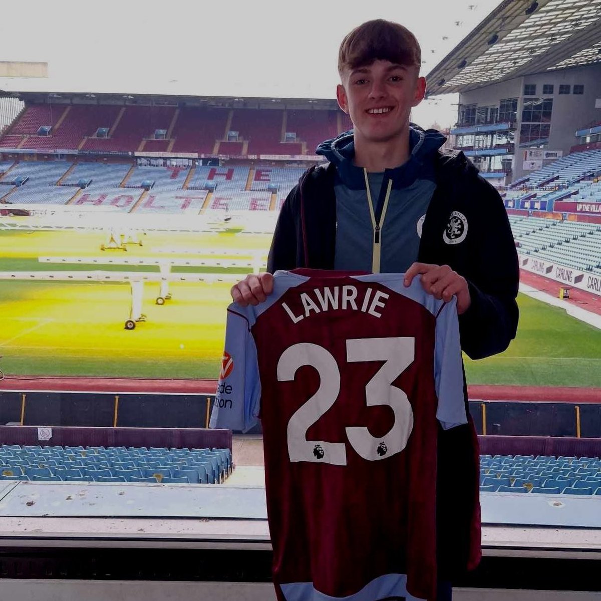 FabrizioRomano's tweet photo. 🚨🔵 Freddie Lawrie has successfully passed medical with Manchester City.

U17 England captain joins Manchester City from Aston Villa on a long term deal as part of busy window for Manchester City Academy. https://t.co/BuQzbAYm5m