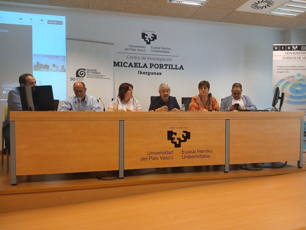 @Instituto Valentín de Foronda (@valentinforonda) on Twitter photo Continuamos nuestro simposio. En esta mesa tan amplia contamos con la participación de Virginia López de Maturana, Julio Ponce, <a href="/j_louzao/">Joseba Louzao</a> Anabella Barroso y Roberto Muñoz Bolaños. Continuamos nuestro simposio. En esta mesa tan amplia contamos con la participación de Virginia López de Maturana, Julio Ponce, <a href="/j_louzao/">Joseba Louzao</a> Anabella Barroso y Roberto Muñoz Bolaños.