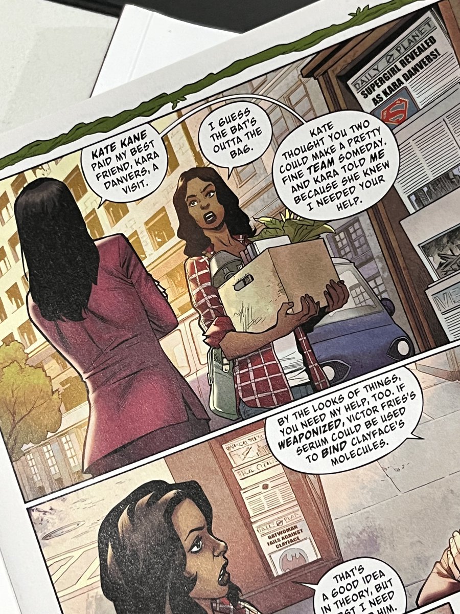 sclovebot's tweet image. finally got my hands on this comic and i cried seeing it in person . oh comics supercorp 🙁🩷