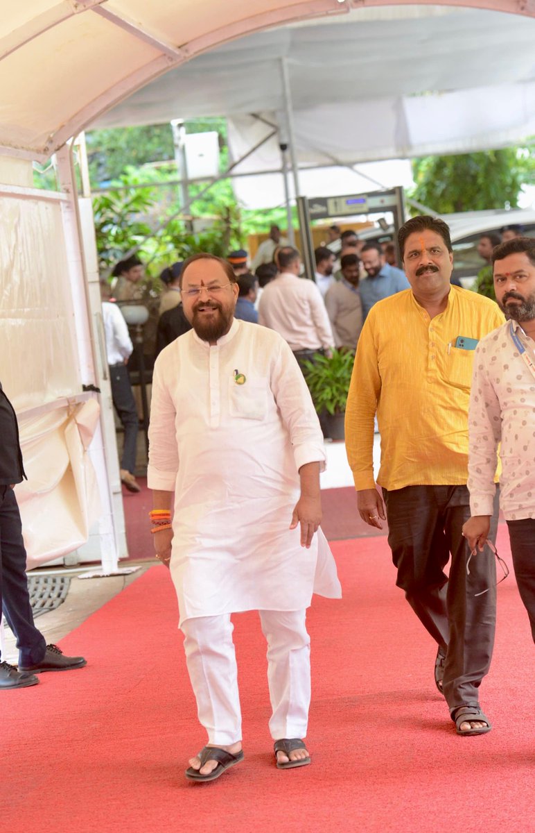 विधानसभा पावसाळी अधिवेशन 2025...

#tukaramkate #MonsoonSession2025 #AssemblyUpdates #VoiceOfThePeople #PublicIssuesMatter #WaterScarcitySolutions #HealthcareForAll #RoadInfrastructure #ConstituencyDevelopment