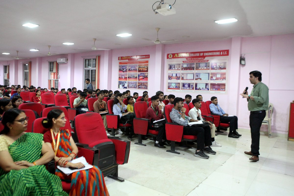 aryacolleges's tweet image. #AryaCollege of Engineering & IT, Jaipur organized a #CareerCounselling Session on "Importance of Coding Assessments for Industry Readiness" on 14th July 2025. Mr. Vikrant Sukhtankar inspired students to level up their coding skills for real-world success!
#CodingForSuccess