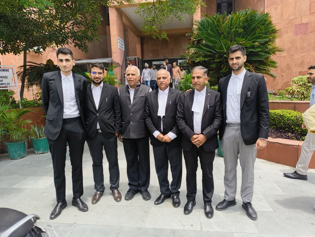 Adv zamir Qureshi provincial secretary ync Jamu (@advzamirqureshi) on Twitter photo Today 17-7-2025.....
With Advocate <a href="/zamirabdullah12/">Zamir Abdullah</a>
Advocate zahir Abdullah sb
after an appearance in a case before the Hon'ble High Court at Jammu...... Today 17-7-2025.....
With Advocate <a href="/zamirabdullah12/">Zamir Abdullah</a>
Advocate zahir Abdullah sb
after an appearance in a case before the Hon'ble High Court at Jammu......