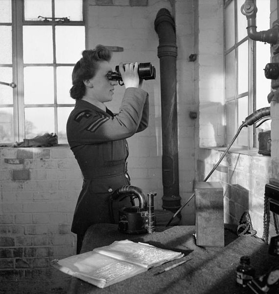 WW2Airfields's tweet image. Just asked my colleague to check, and yes, it appears it is safe to walk out onto the airfield today without being burned to a crisp. ☀️🌤️⛅️🌥️