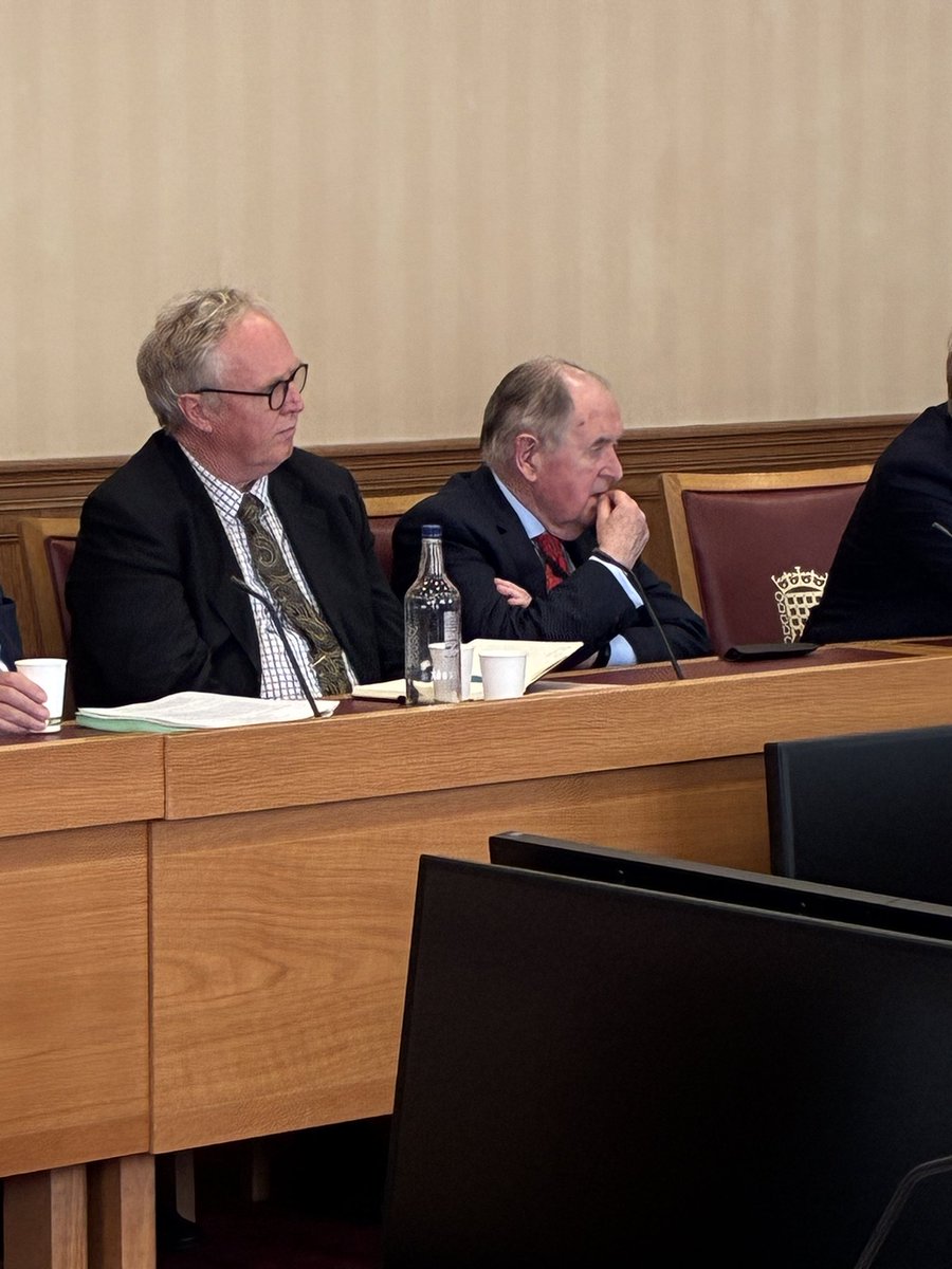 _LDFI's tweet image. Yesterday Lib Dem parliamentarians, including Foreign Affairs leads @CalumMillerLD &amp;amp; @monicabeharding, heard the harrowing testimony of Aviva &amp;amp; Keith Siegel held by Hamas for 51 and 484 days respectively.

Their courage &amp;amp; advocacy for the remaining 50 hostages is extraordinary.
