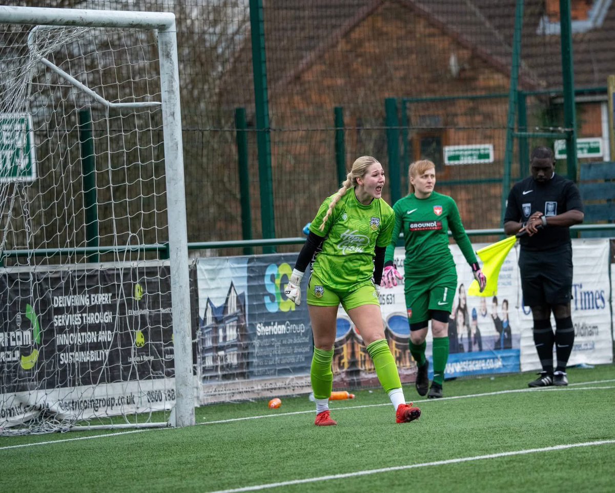 MancunianUnity's tweet image. 🤩Here she is! You had your say and after more than 100 votes Liv Reid was awarded Fans Player of the Season!
🧤A constant presence in the Unity goal with standout performances when it mattered most!