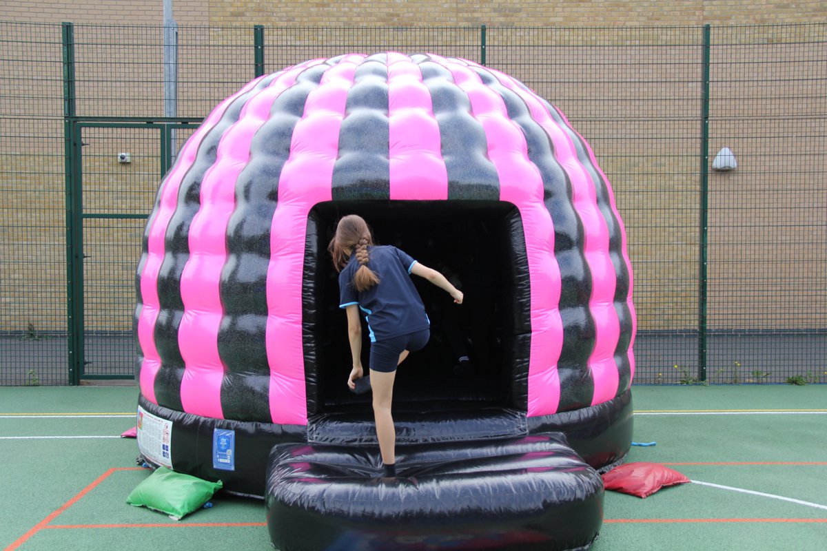 Sydenham School (@sydenhamschool) on Twitter photo A fantastic treat for all the students who received merits this week, reward day <a href="/SydenhamSchool/">Sydenham School</a> A fantastic treat for all the students who received merits this week, reward day <a href="/SydenhamSchool/">Sydenham School</a>