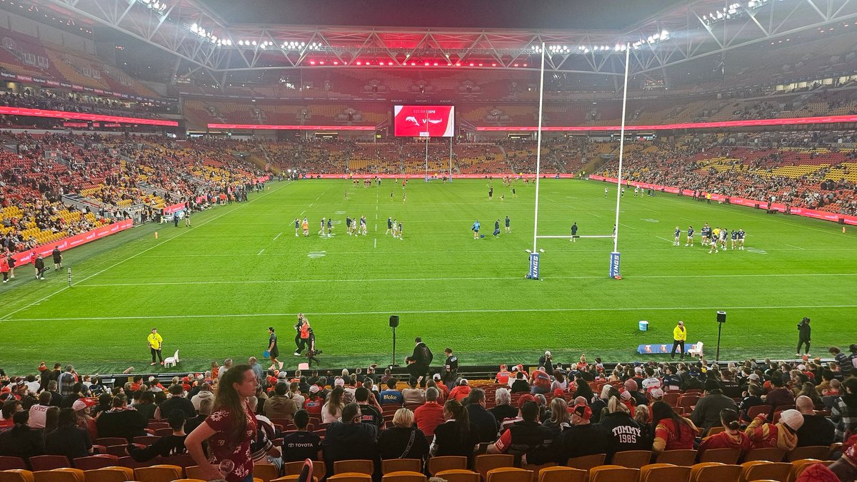 Narttt a bad view for a Tbursday night game in Brisbane! 
#nqcowboys #ridemcowboys <a href="/nthqldcowboys/">NQ Cowboys</a> #NRLCowboysDolphins