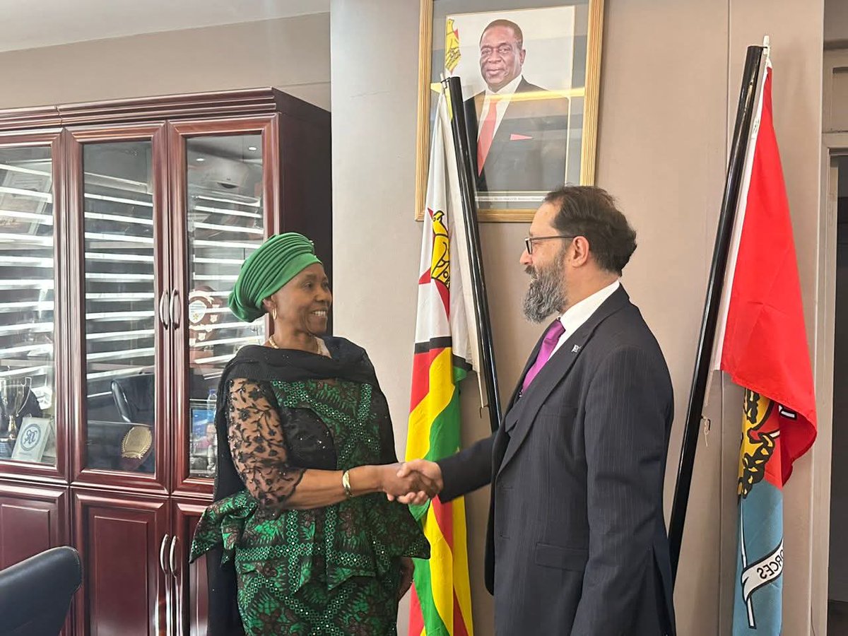 Zim_Vision2030's tweet photo. Zim🇿🇼 and Pakistan have reaffirmed their longstanding diplomatic ties, with both countries pledging to deepen cooperation across key sectors including defence, health, trade, and education.
#ZimIsOpenForBusiness https://t.co/3860TVjcLK