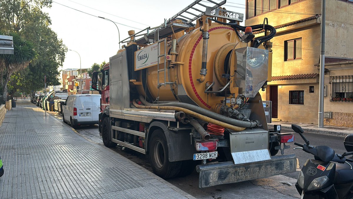 EMASA (@emasamalaga) on Twitter photo ¡Buenos días!
Nuestras actuaciones de hoy ya están disponibles en la web: emasa.es/actuaciones-de…
Algunos de los trabajos del día:
👉 Av Pintor Manuel Barbadillo, inspección de imbornales
👉 Calle Salvador Allende, inspección de ABS
<a href="/malaga/">Ciudad de Málaga</a> ¡Buenos días!
Nuestras actuaciones de hoy ya están disponibles en la web: emasa.es/actuaciones-de…
Algunos de los trabajos del día:
👉 Av Pintor Manuel Barbadillo, inspección de imbornales
👉 Calle Salvador Allende, inspección de ABS
<a href="/malaga/">Ciudad de Málaga</a>