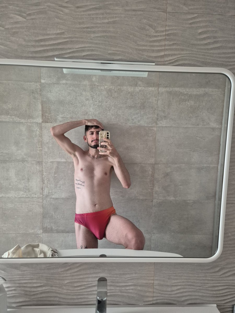 Blue Jojo tweet media