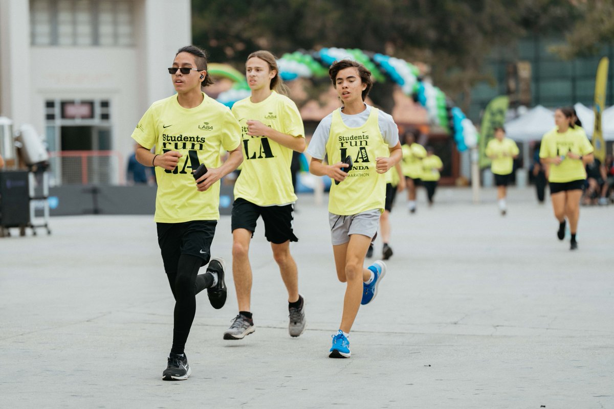 iocmedia's tweet photo. Olympic excitement has already begun in Los Angeles. 👏

With 3 years to go for @LA28, the flagship youth sports programme #PlayLA has surpassed one million programme enrolments, delivering long-term benefits to communities well ahead of the Games.

What's #PlayLA? ➡️ https://t.co/cLxEPElO1x