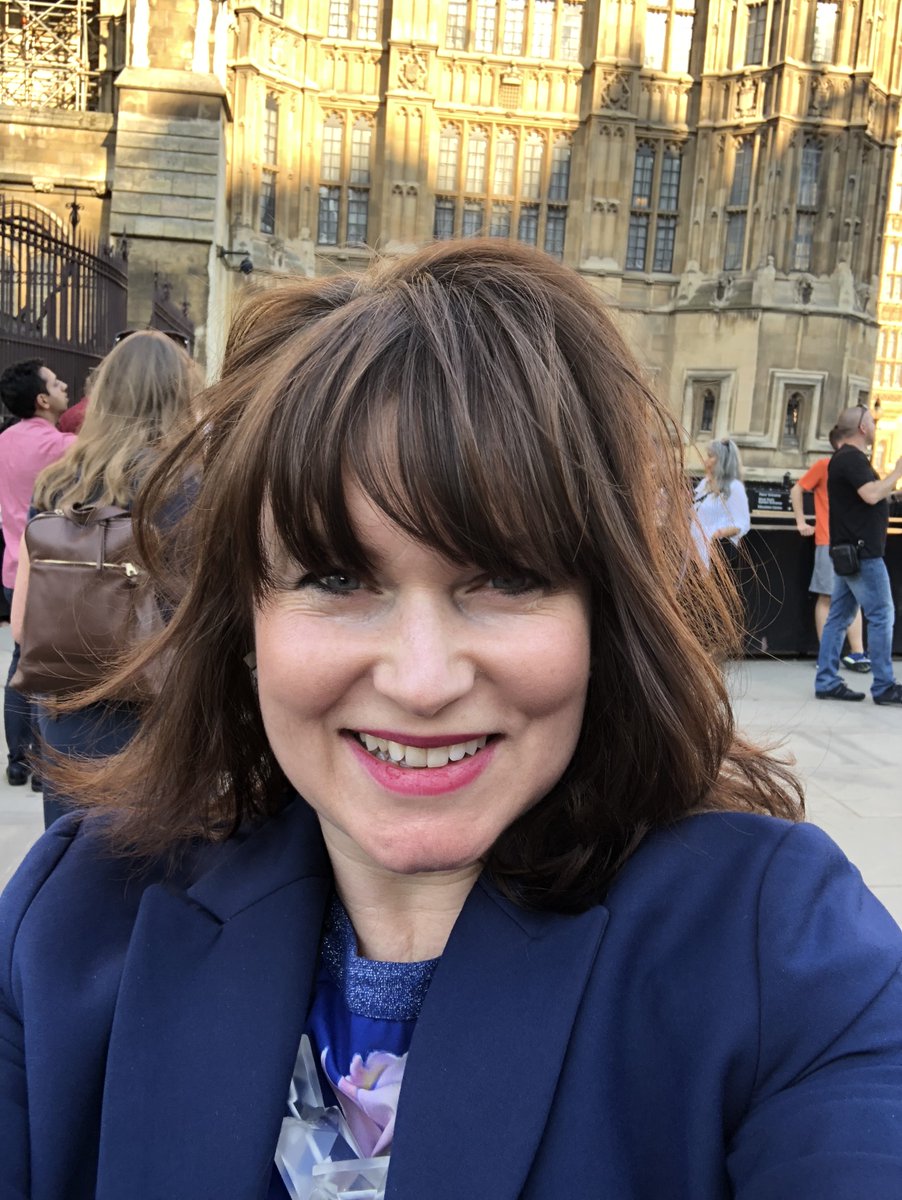 Speaking to women MPs at the Houses of Parliament in London in 2018 was a highlight of my career...

Many funny stories &amp; extraodinary examples of self-doubt &amp; imposter syndrome. Happens to the best of us.

#TBT #womenleaders #london #eyesandteeth #impostersyndrome