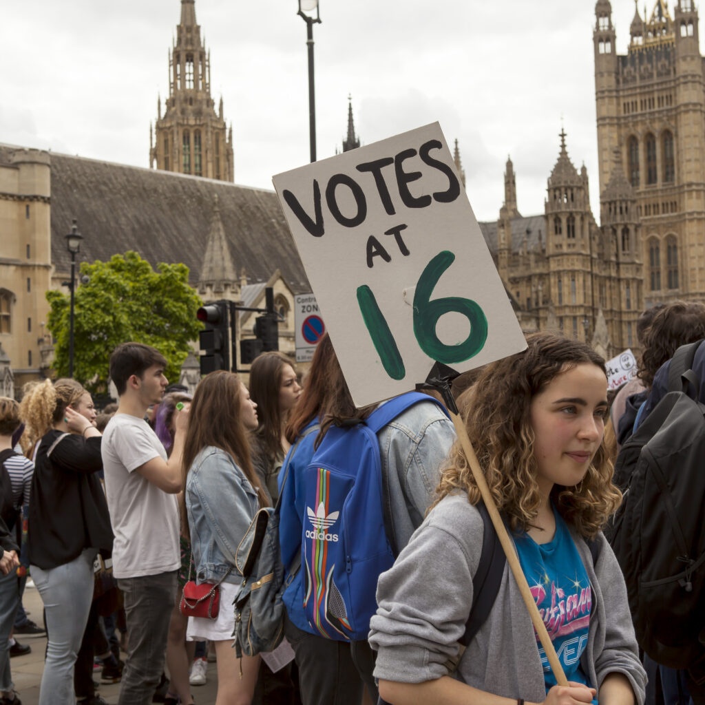 Globe Eye News tweet media