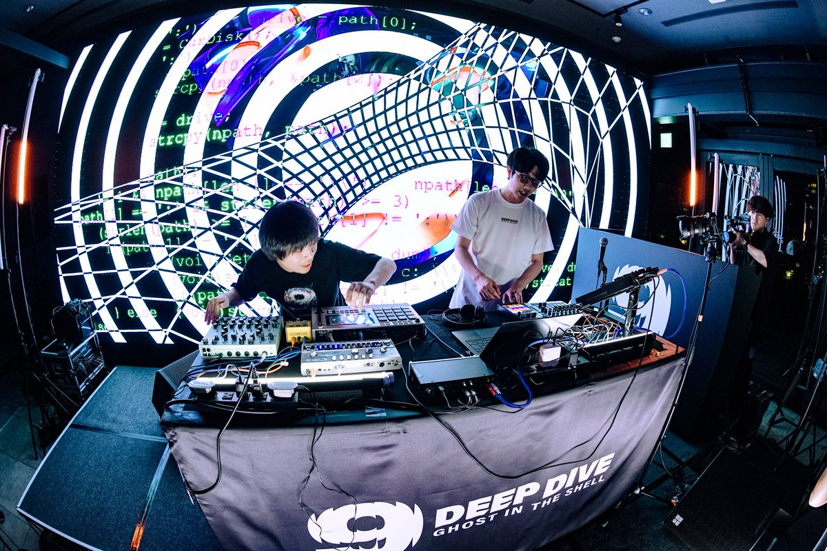 攻殻機動隊【公式】GHOST IN THE SHELL official (@thegitsofficial) on Twitter photo #DEEPDIVE_echo -GHOST IN THE SHELL-
@渋谷PARCO 10F PBOX
Photo by <a href="/TeppeiKishida/">岸田 哲平</a>
#攻殻機動隊 #ghostintheshell #士郎正宗の世界展
<a href="/_MariSakurai/">Mari Sakurai</a> <a href="/skaai_theprof/">Skaai</a> <a href="/pasoconongaku/">パソコン音楽クラブ/ PMC</a> <a href="/JUBEE_CDS/">𝙅𝙐𝘽𝙀𝙀🕷</a> #DEEPDIVE_echo -GHOST IN THE SHELL-
@渋谷PARCO 10F PBOX
Photo by <a href="/TeppeiKishida/">岸田 哲平</a>
#攻殻機動隊 #ghostintheshell #士郎正宗の世界展
<a href="/_MariSakurai/">Mari Sakurai</a> <a href="/skaai_theprof/">Skaai</a> <a href="/pasoconongaku/">パソコン音楽クラブ/ PMC</a> <a href="/JUBEE_CDS/">𝙅𝙐𝘽𝙀𝙀🕷</a>