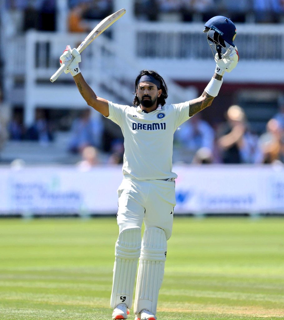 Smithian_here's tweet image. If KL Rahul manages to get hundreds in Manchester and Oval, he's gonna be the greatest opening batter for India since Gavaskar. From scoring fifties on rank turners at home to hundreds on bouncy decks at AUS & SA. He's got everything in him for a Test batter.