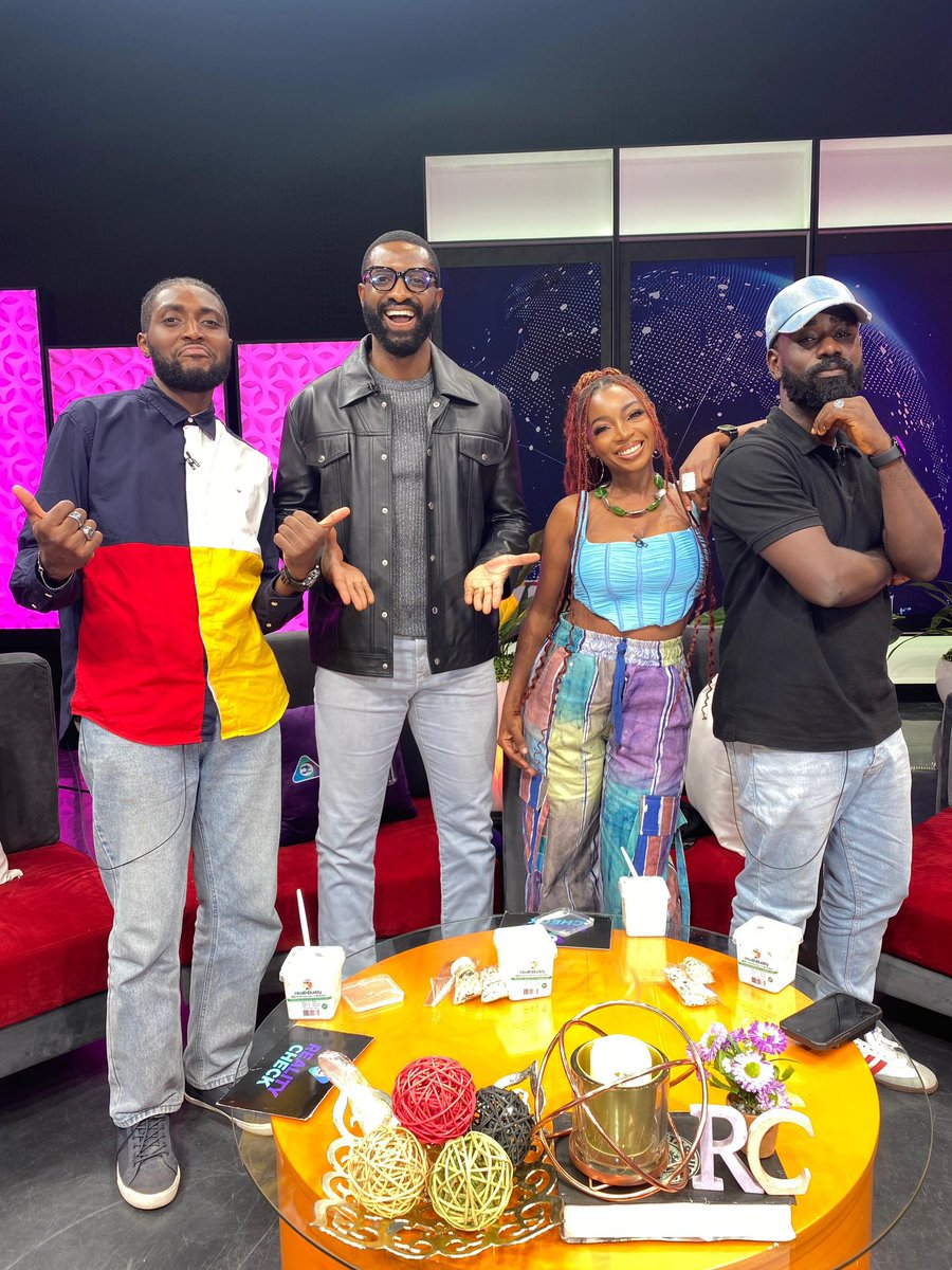 richassanifan's tweet photo. Hit reset button and had a reality check with @tolu_lamidi & the geng on @tvcentertainment_ You can tell that we had a nice chat 😍🔥
#richassani #richassanimusic #richassanifans #mediarounds #interviewsession #tvcentertainment https://t.co/PkaoThRYyO