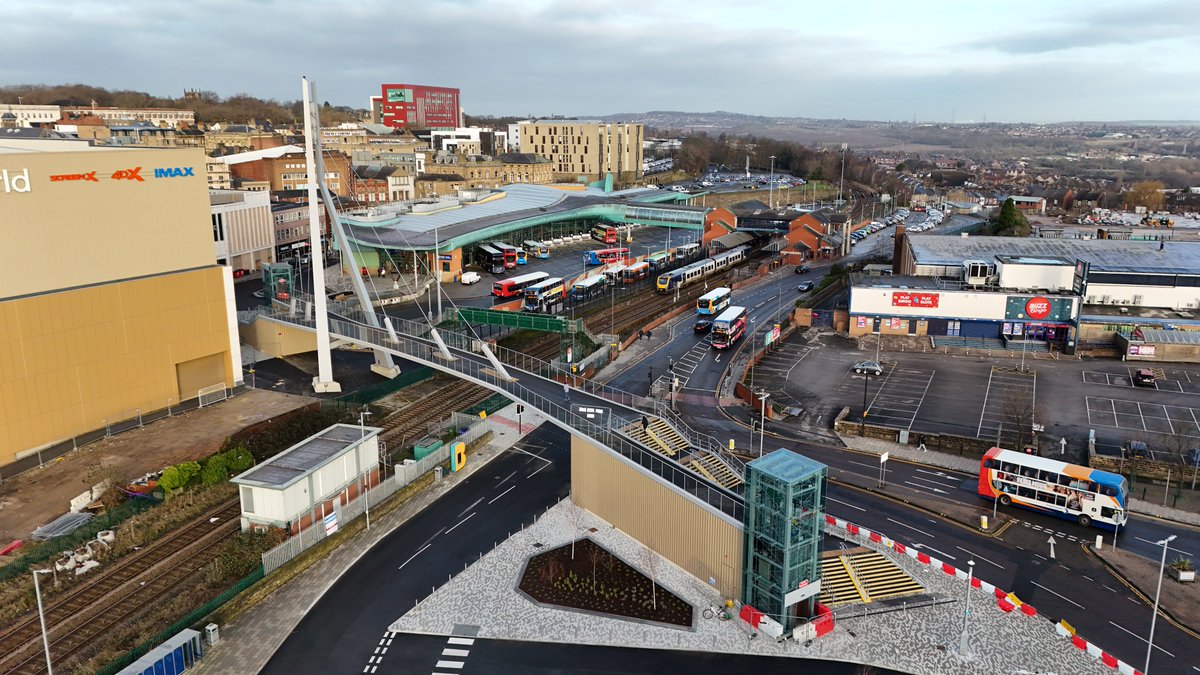 whitepixels_uk's tweet photo. The Hearbeat of a Town - a short hyperlapse of a northern town. 

https://t.co/fz6L2XSkqC

#Barnsley, #UrbanPhotography, #DroneFootage, #UKTownLife, #DJI #drone https://t.co/5oqAimBLrJ