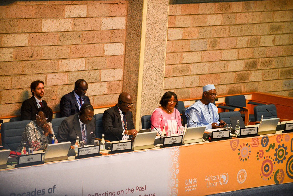 Askojacques's tweet photo. Ce 16 juillet 2025 à Nairobi, j’ai eu l’honneur de présider l’ouverture de la 20ᵉ Session de la #CMAE, marquant 40 ans d’action environnementale en Afrique 🌍.
La Côte d’Ivoire réaffirme son engagement pour un avenir durable et résilient. 🇨🇮🌱
#AMCEN20 #ClimatAfrique https://t.co/RCBM8m4H10