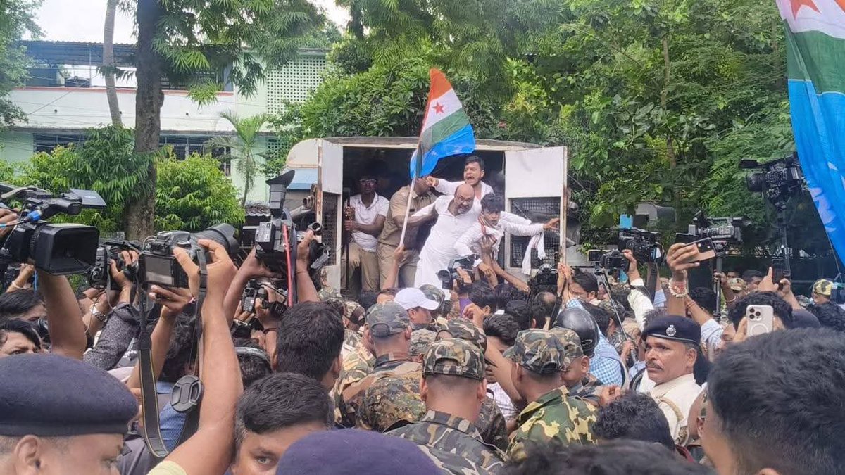 क्या आप सब ओडिशा सरकार के ख़िलाफ़ कांग्रेस द्वारा बुलाये गए बंद का समर्थन करते हैं?

1- हाँ 
2- नहीं 

 #OdishaBandh