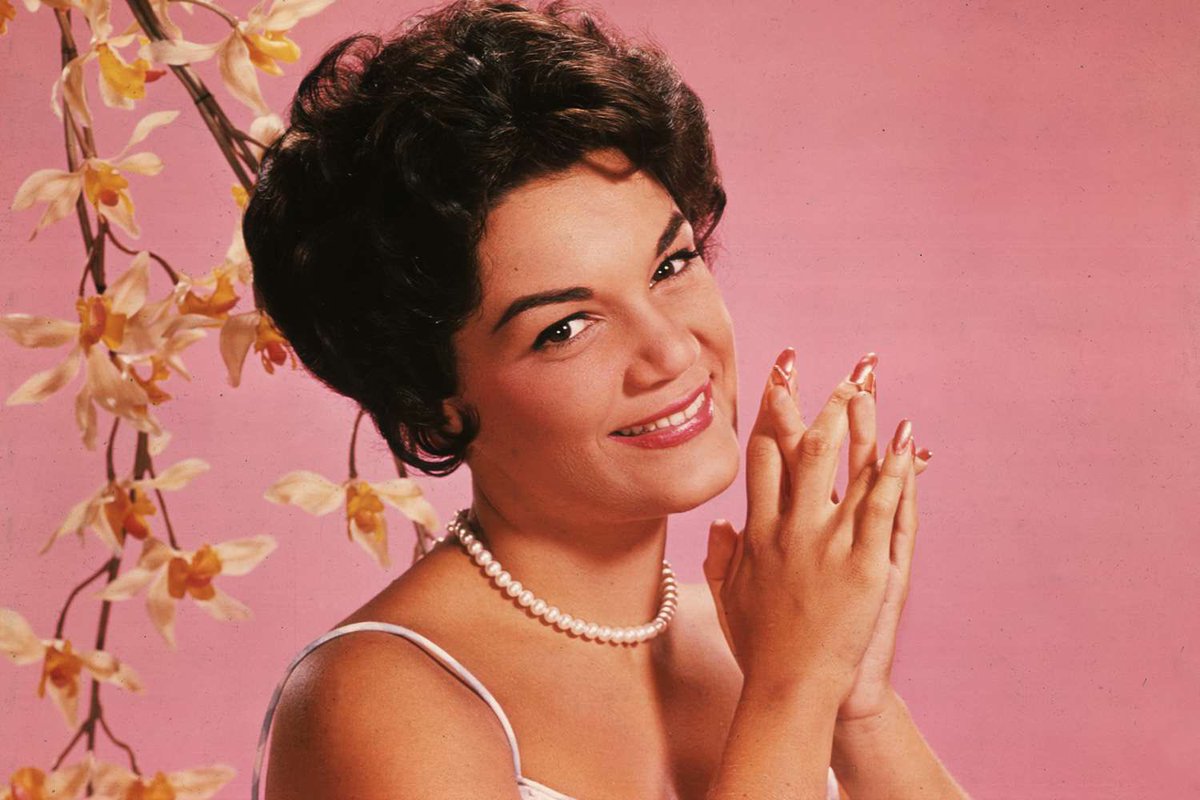 historyrock_'s tweet image. Legendary singer Connie Francis has passed away at the age of 87.
Rest In Peace 🙏🏻